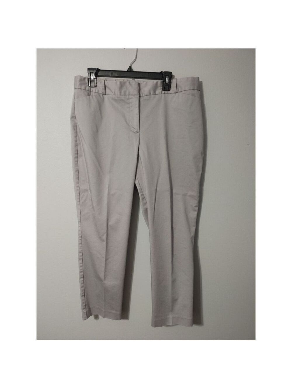 Women's Liz Claiborne Light Gray Emma Ankle And Cropped Trousers Size 14